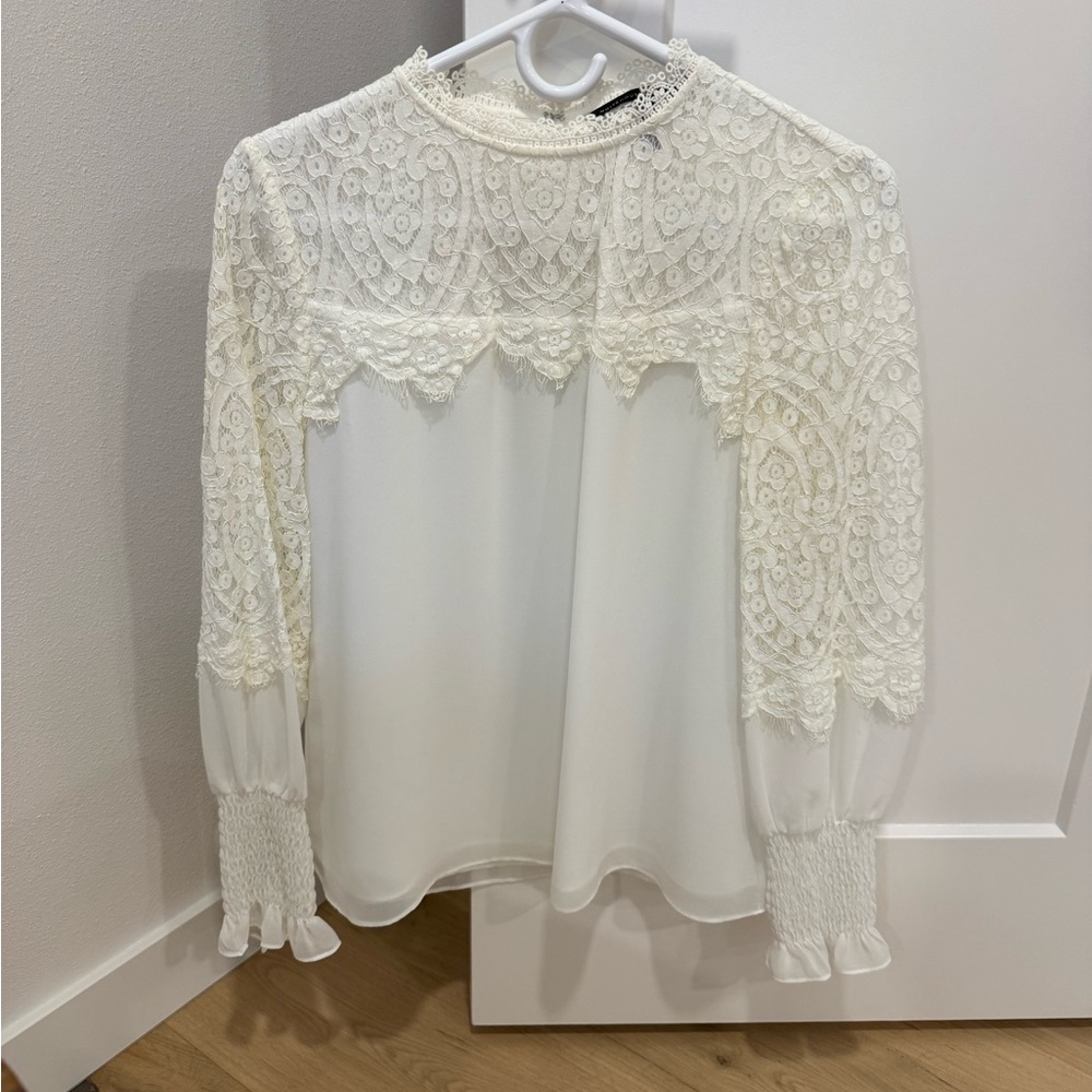 White House black market lace blouse